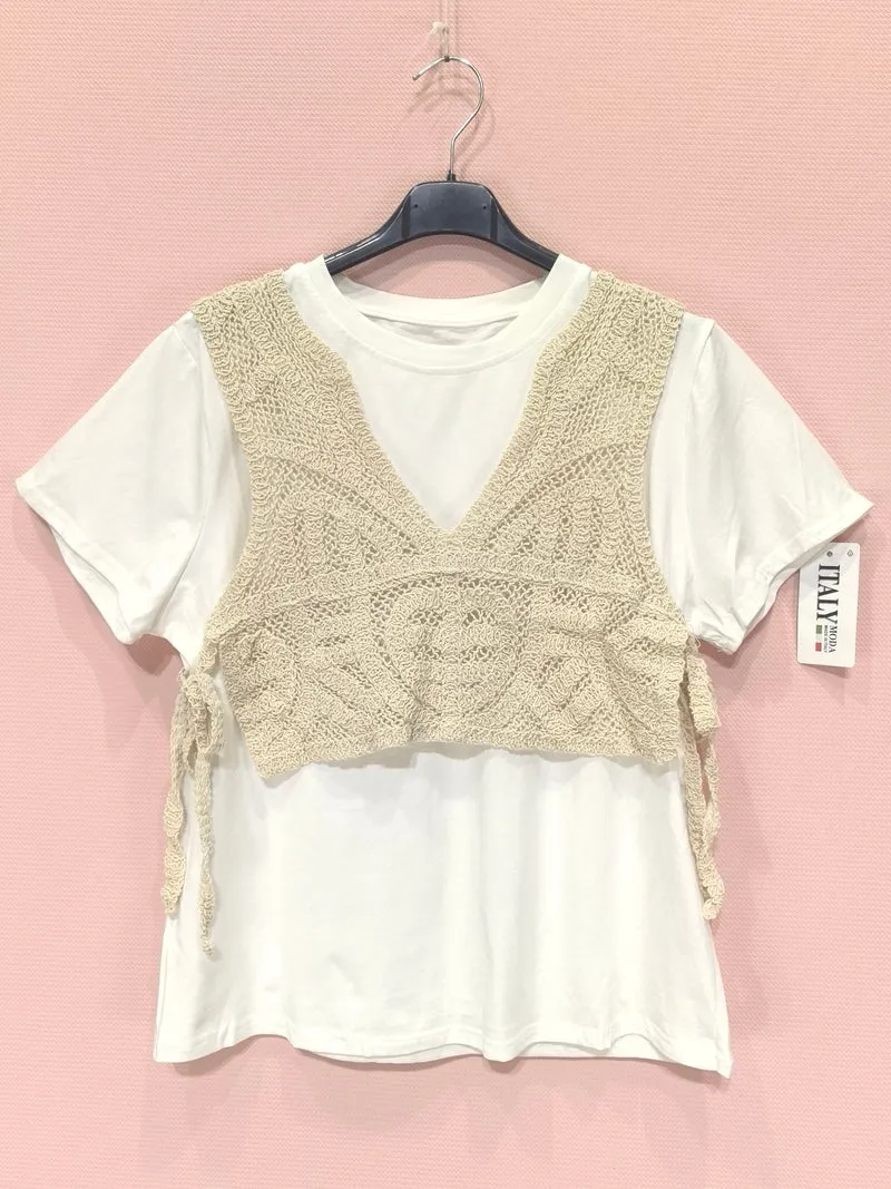 T-shirt blanc avec débardeur crocheté superposé（x8）